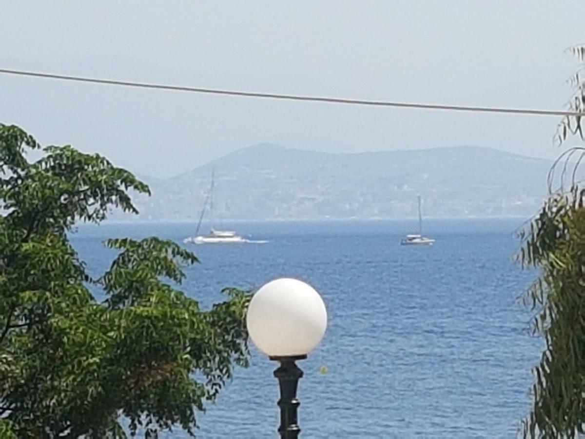 Holiday home Bayside House Kassiopi